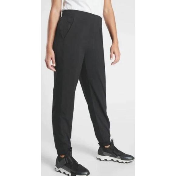 Athleta Black Brooklyn Lined Jogger pull on pants, size 4 - Picture 1 of 15
